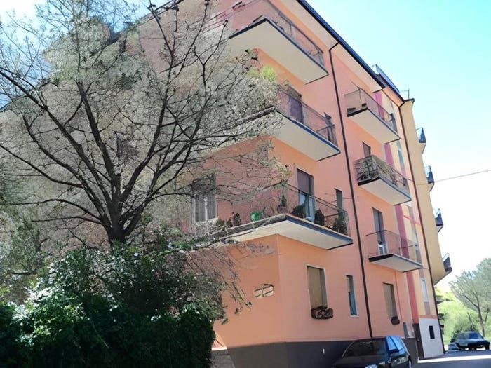 Appartamento con 5 locali in vendita in Via Fratelli Cervi Cosenza CS Italia, Stadio Città, Cosenza