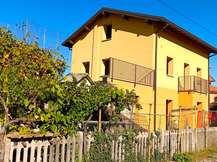 Casa quadrilocale in vendita in Centro, Merone