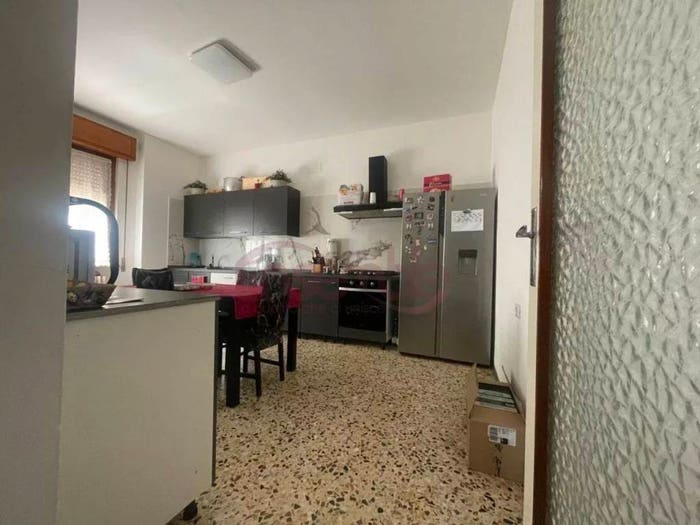 Appartamento con 5 locali in vendita in Via Micheli, Corniglio
