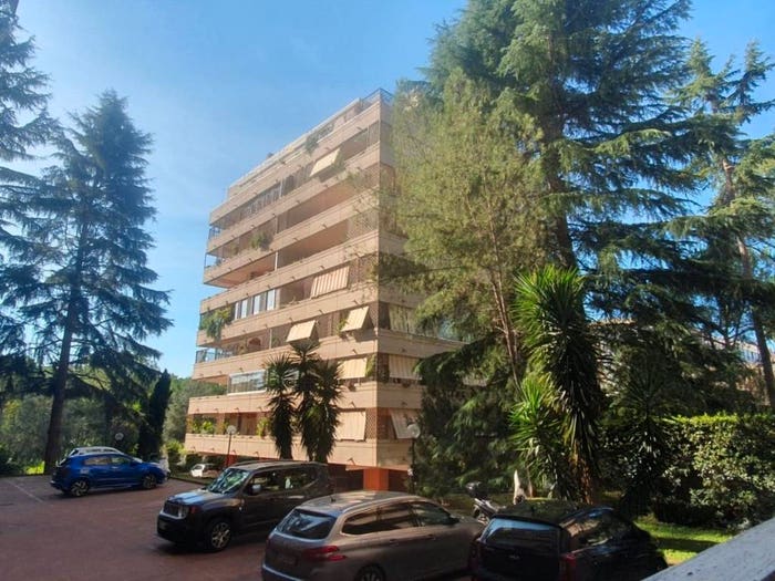 Appartamento trilocale in vendita in Via Giuseppe Dessì, Ardeatino Montagnola, Roma