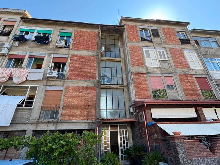 Appartamento trilocale in vendita in Via Luigi Pirandello, Centro, Barcellona Pozzo di Gotto
