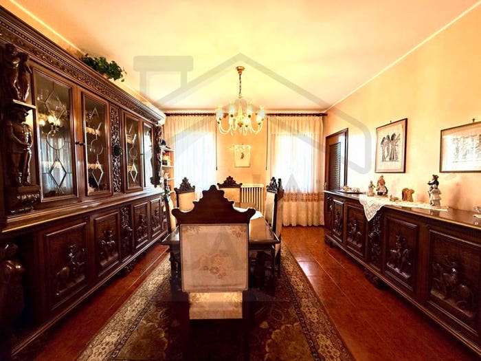 Casa quadrilocale in vendita in Via Brenta, Centro, Montegrotto Terme