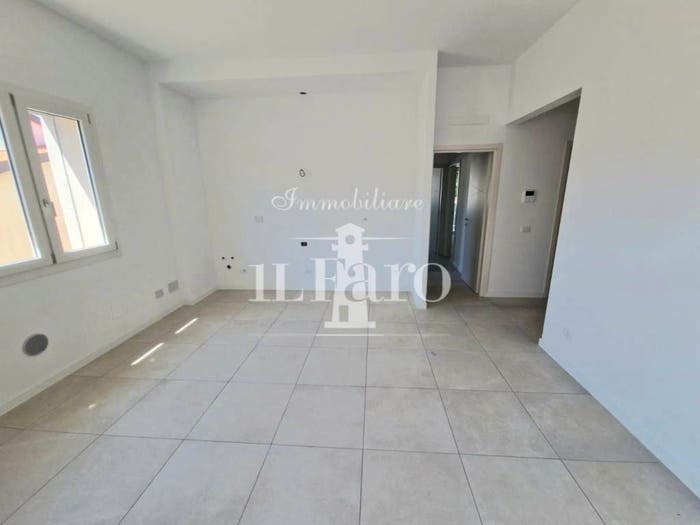 Appartamento quadrilocale in vendita in Via delle Viole, Centro, Campi Bisenzio