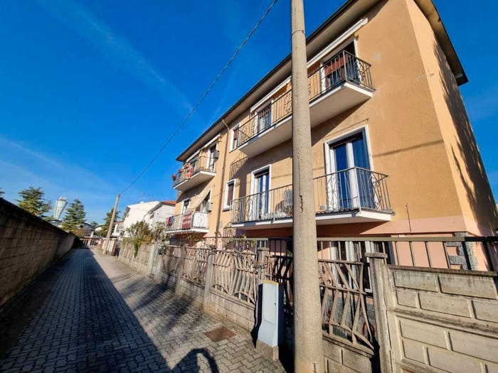 Appartamento trilocale in vendita in Via Onorevole Francesco Beltrami, Parco Alto Milanese, Legnano
