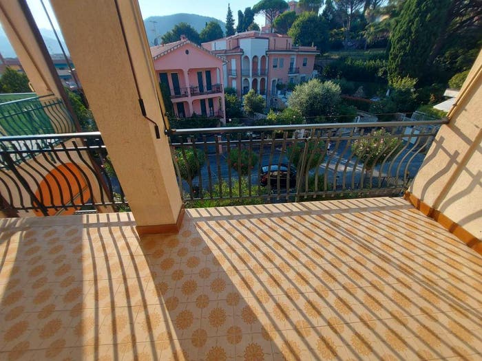 Appartamento trilocale in vendita in Borgio, Borgio Verezzi