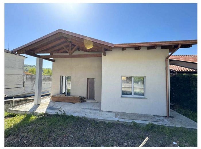 Casa quadrilocale in vendita in Via Guido Cane, Valle Talloria, Diano d'Alba