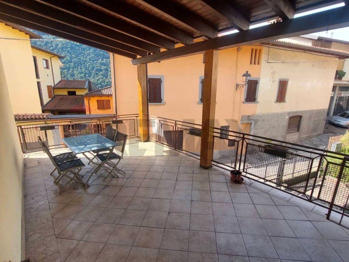 Casa quadrilocale in vendita in Endine, Endine Gaiano