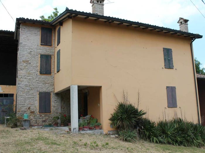 Casa con 6 locali in vendita in Strada Laurano di Sotto, Neviano degli Arduini