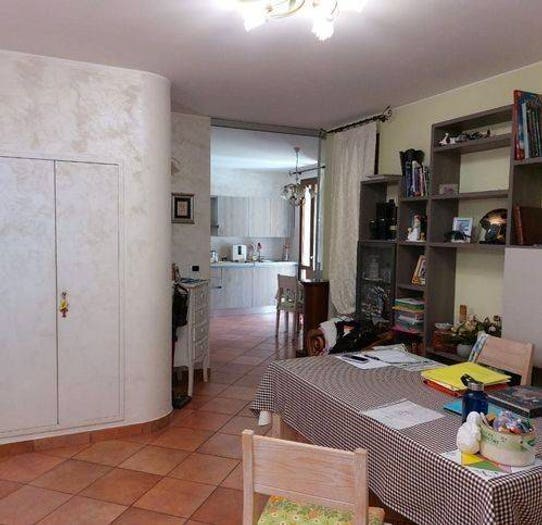 Appartamento con 5 locali in vendita in Via Strada, Bellocchi Falcineto, Fano