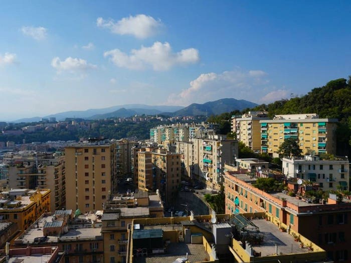 Appartamento trilocale in vendita in Via Vittorio Battaglini, Sampierdarena, Genova