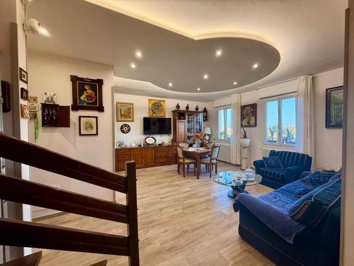 Appartamento con 6 locali in vendita in Via Vittorio Veneto, Fiorano, Fiorano Modenese