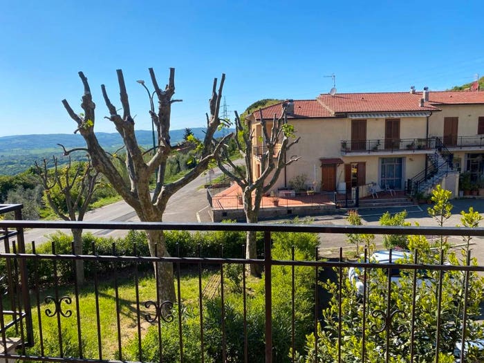 Appartamento trilocale in vendita in Strada Vicinale Saturnia Poggio Capanne, Manciano