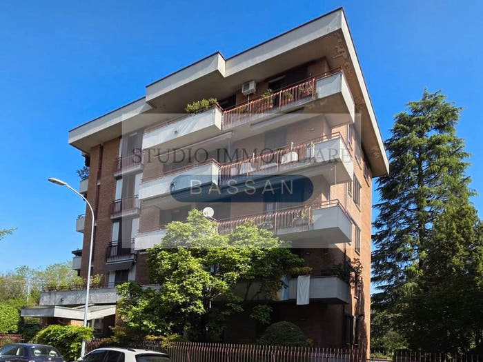 Appartamento bilocale in vendita in Via Alessandro Volta, Semicentro Ospedale, Gallarate