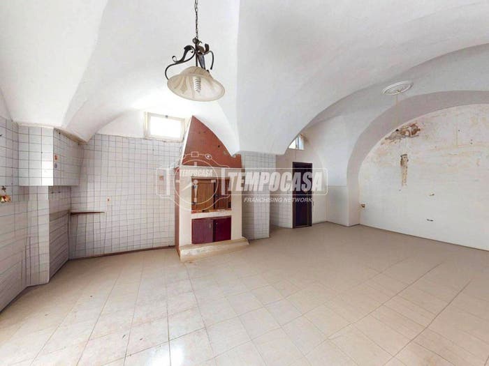 Casa trilocale in vendita in Via San Rocco, Centro, Leverano