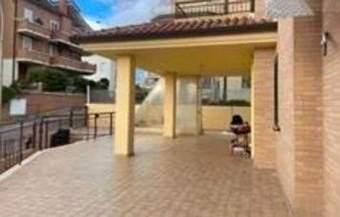 Appartamento con 5 locali in vendita in Via Della Resistenza, Centro, Montegranaro