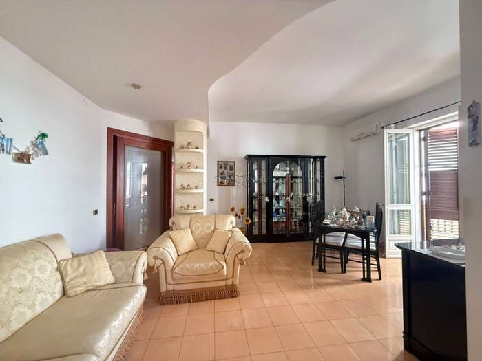 Appartamento quadrilocale in vendita in Via Rosario Cascino, Modica Bassa, Modica