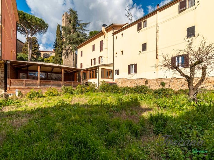 Appartamento con 5 locali in vendita in Via Valle Aspra, Centro, Massa Marittima