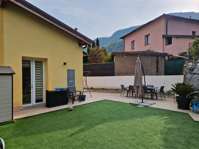 Casa trilocale in vendita in Via Marco Praga, Centro, Bisuschio