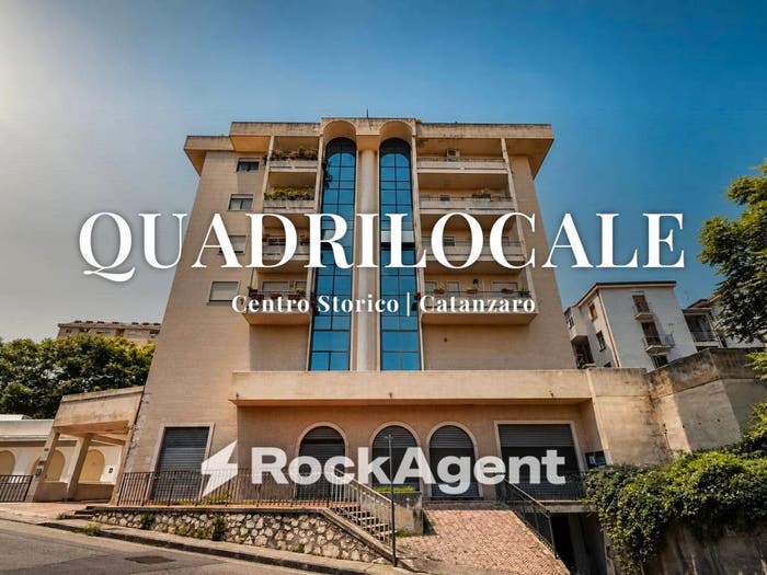 Appartamento quadrilocale in vendita in Viale dei Bizantini, Sala, Catanzaro