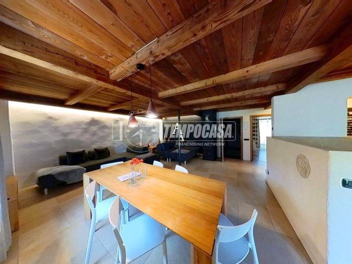 Casa con 6 locali in vendita in Via Tourneuve, Centro, Aosta