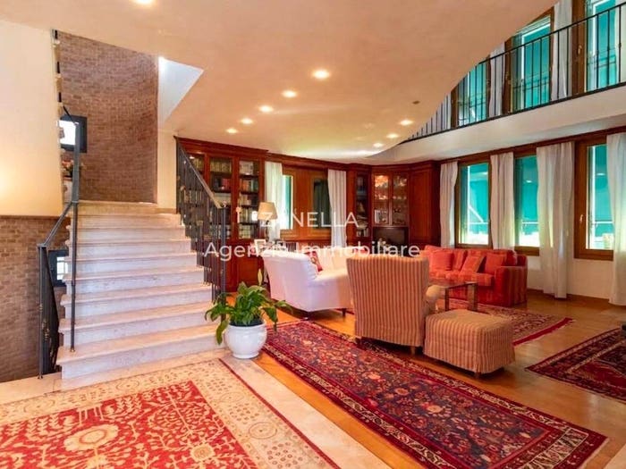 Casa con 6 locali in vendita in Via Bella Venezia, Castelfranco Veneto