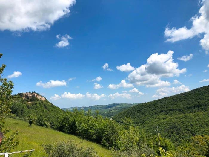 Casa quadrilocale in vendita in Frazione Avacelli, Arcevia