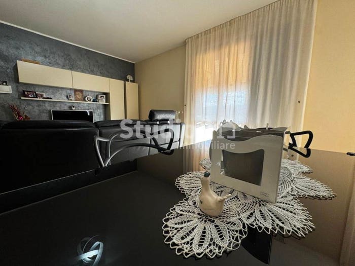 Appartamento con 5 locali in vendita in via xxiv luglio, Castelfranco Piandisco