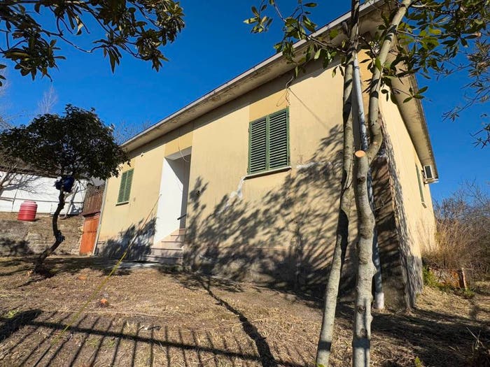 Casa con 5 locali in vendita in Vallecontieri, Santopadre
