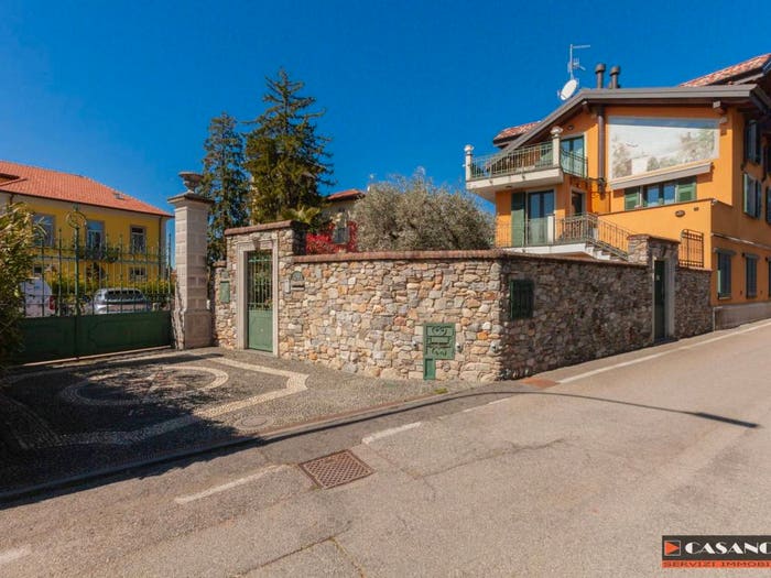 Appartamento quadrilocale in vendita in Via Goffredo Mameli, Morazzone