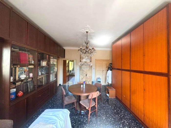 Appartamento con 5 locali in vendita in Via Inferiore Rocca dei Corvi, Bolzaneto, Genova