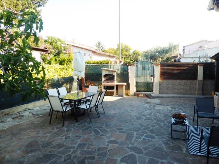 Casa con 6 locali in vendita in Via Aurelia, Stagno, Collesalvetti
