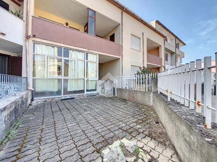 Appartamento trilocale in vendita in Via papa giovanni, Codaruina, Valledoria