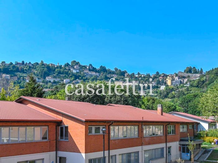 Appartamento trilocale in vendita in Via Damiano Chiesa, San Paolo, Bergamo