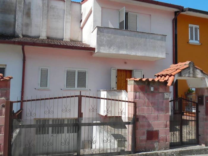 Casa quadrilocale in vendita in Via Benvenuto Cellini, Conza della Campania
