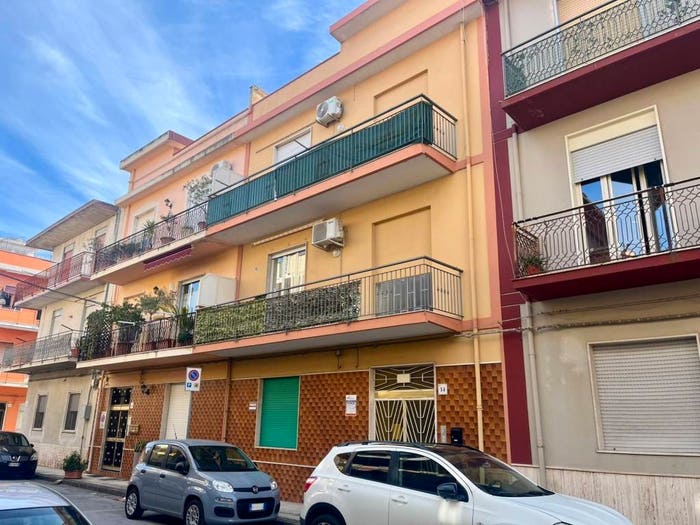Appartamento quadrilocale in vendita in Via Umbria, Centro, Barcellona Pozzo di Gotto