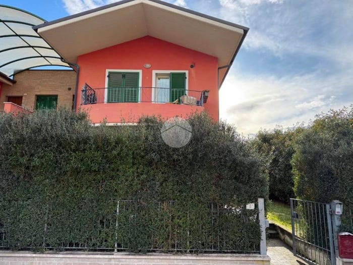 Appartamento quadrilocale in vendita in Via Meucci, Villanova, Colli al Metauro