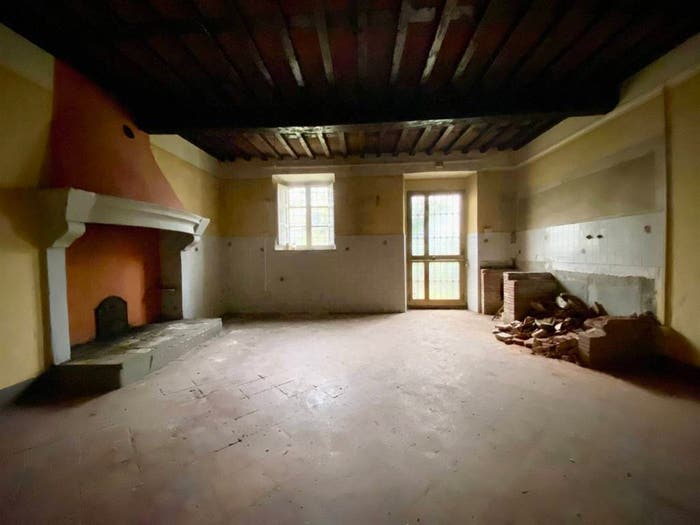 Casa con 6 locali in vendita in Via dell'Acquacalda, San Pietro a Vico San Cassiano, Lucca