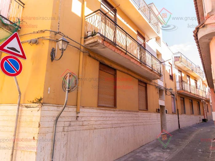 Appartamento quadrilocale in vendita in VIA Alagona, Centro, Melilli