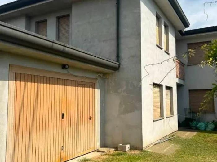 Casa con 6 locali in vendita in Via Martiri della Resistenza, Costa di Rovigo