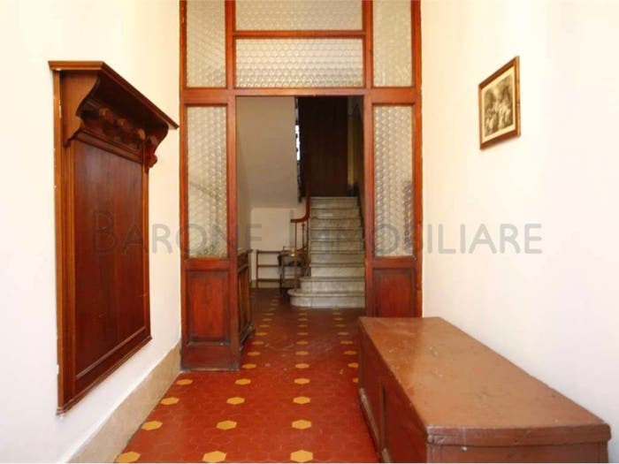 Appartamento con 6 locali in vendita in via san sebastiano, Centro, Massa
