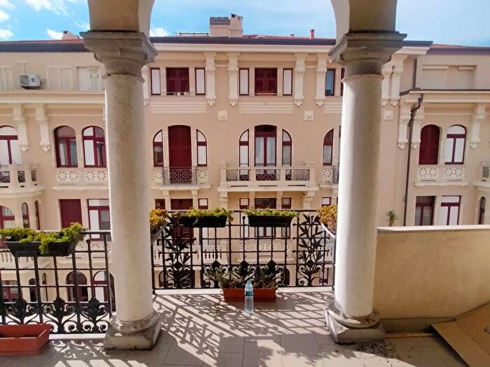 Appartamento quadrilocale in vendita in Centro, Bordighera