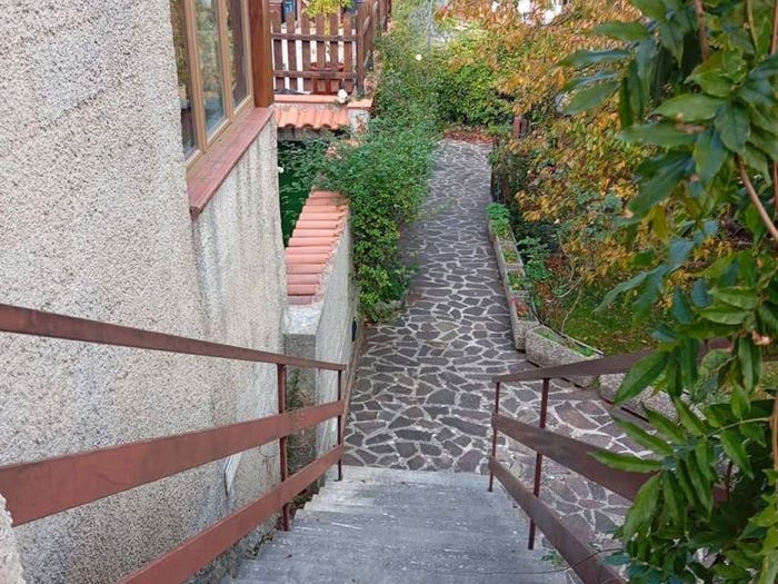 Casa quadrilocale in vendita in Via Giovanni Innocenti, Camerata Nuova