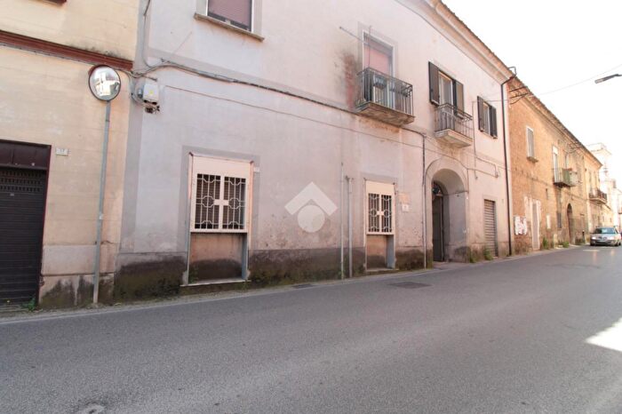 Casa trilocale in vendita in Via Ponte, Caserta