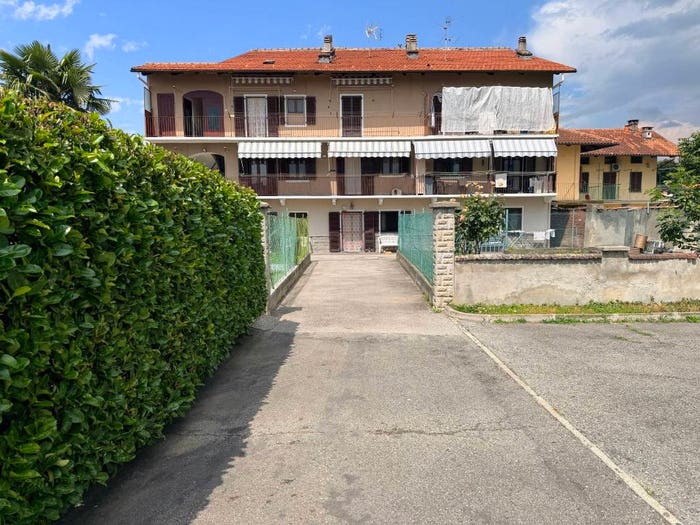 Appartamento con 5 locali in vendita in Via delle Scuole, Centro, San Carlo Canavese
