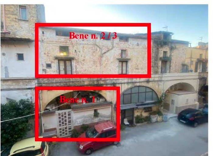 Case in Vendita e in Affitto - 2