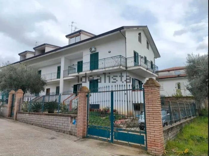 Casa con 6 locali in vendita in Via Casale Di Carinola, Casale, Carinola