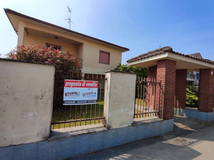 Casa trilocale in vendita in Via Isella, Centro, Gambolò