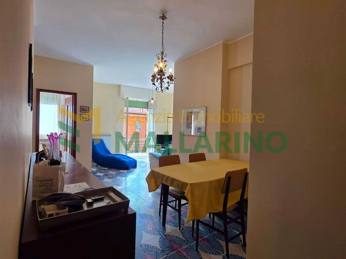 Appartamento quadrilocale in vendita in Via San Michele, Centro, Finale Ligure