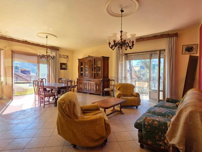Appartamento con 6 locali in vendita in Via Anitrella, Anitrella Chiaiamari, Monte San Giovanni Campano