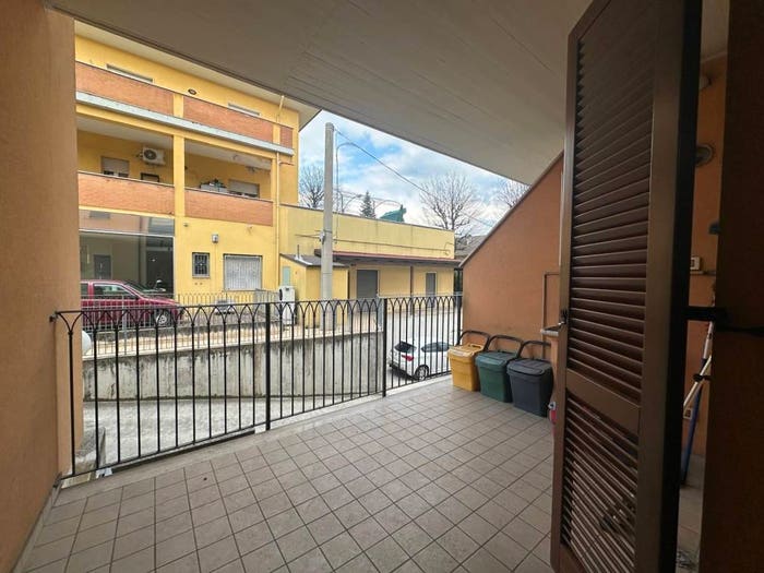 Appartamento quadrilocale in vendita in Via Salaria, Piattoni Villa Sant'Antonio, Castel di Lama